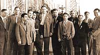 Алексей Медведев (в центре) в составе сборной СССР на чемпионате мира в Тегеране, 1957 год